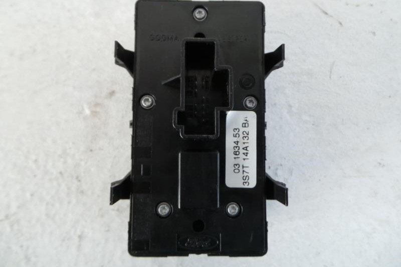 Ford Mondeo BY MK3 Bj.00 Fensterheberschalter vorne links 3S7T14A132BA